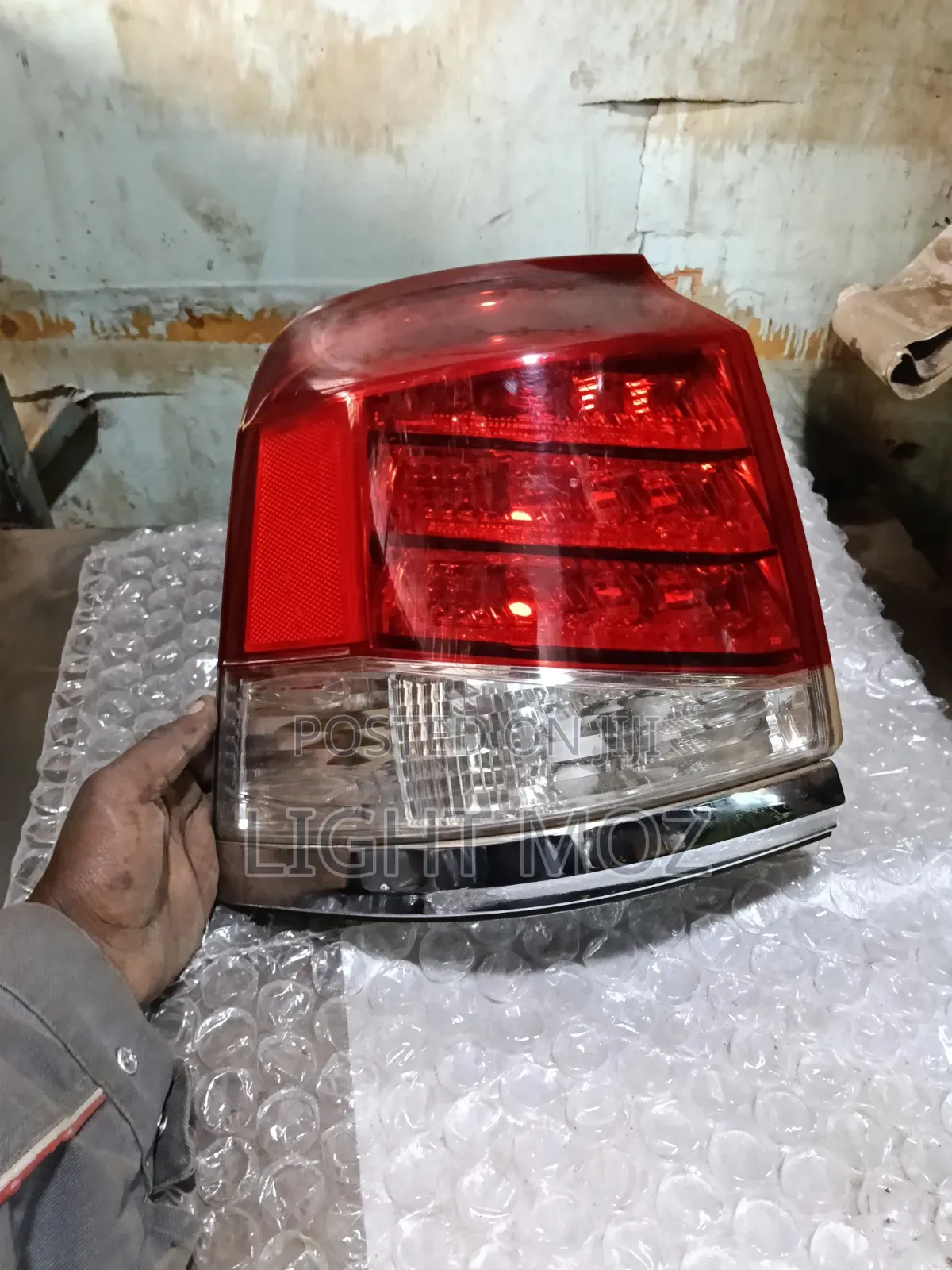 Ex Japan V8 200 Series Tail Light Available