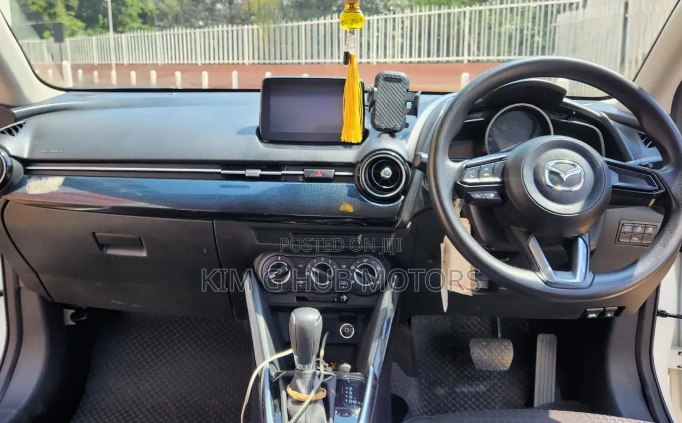 Mazda Demio 2016 Blue