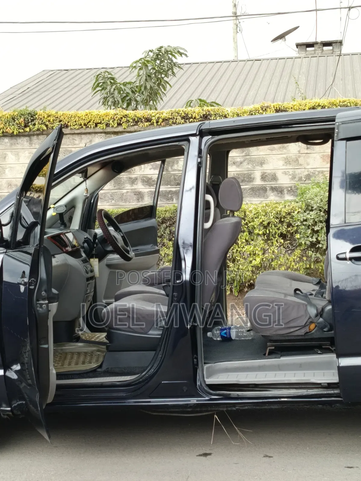 Toyota Noah 2005 Black