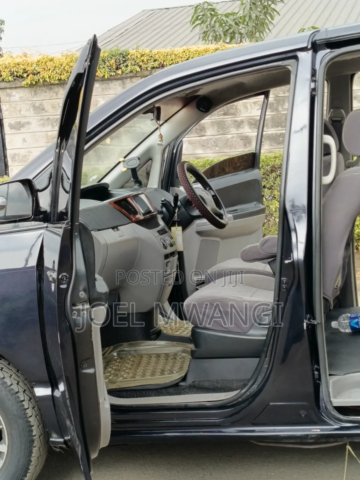 Toyota Noah 2005 Black