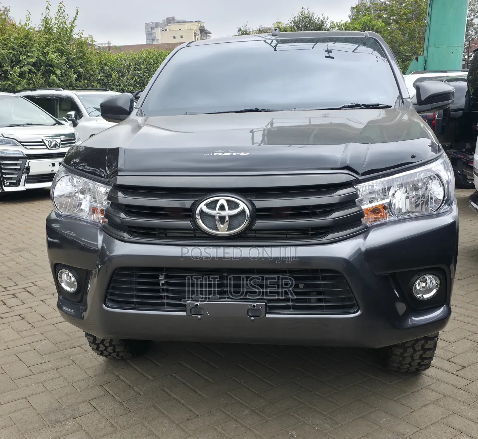 Toyota Hilux 2019 Gray