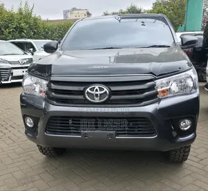 Toyota Hilux 2019 Gray