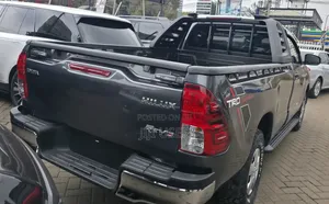 Toyota Hilux 2019 Gray