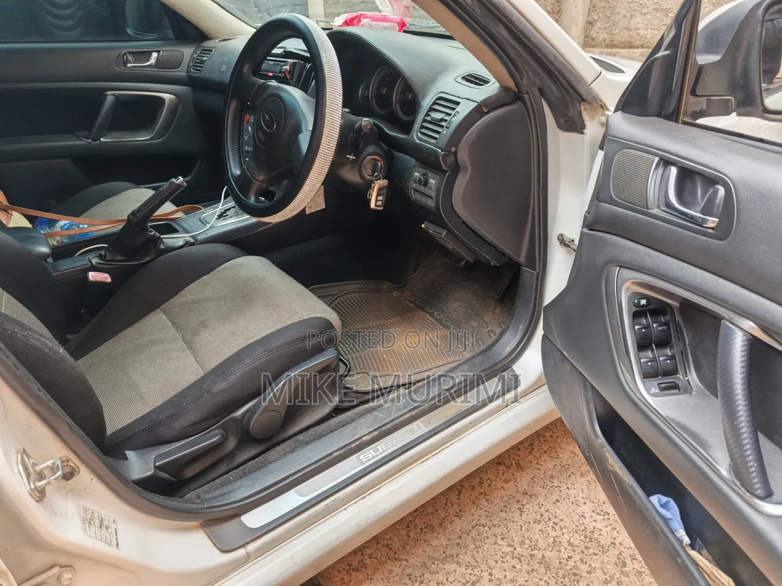Subaru Legacy 2005 Pearl