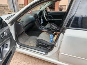 Subaru Legacy 2005 Pearl
