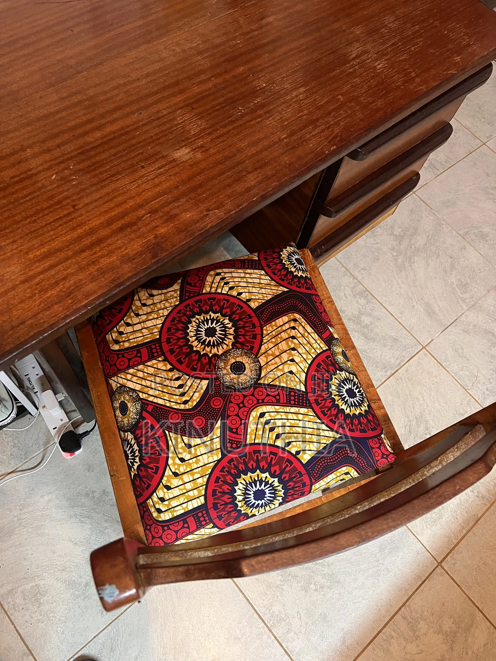 Study Desk Chair 1x0.5m