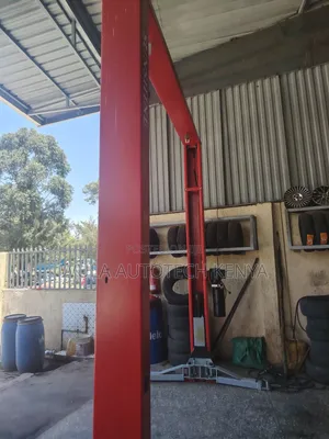 Adjustable and Versatile 2post Carlift 4tns Machine Sunshine Italy