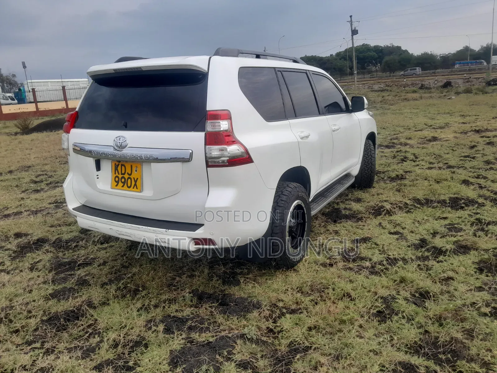 Toyota Land Cruiser Prado 2016 White
