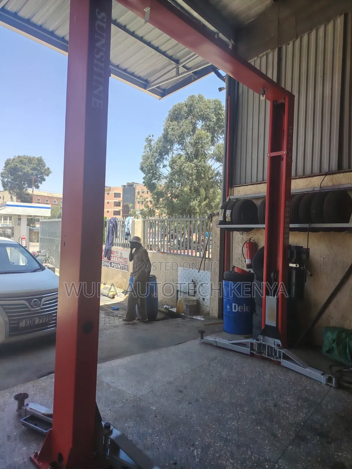 Exhaust Work and Underbody Maintenance 2post Carlift Sunshine