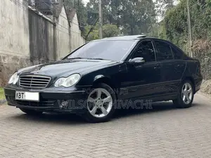 Mercedes-Benz C200 2005 Black