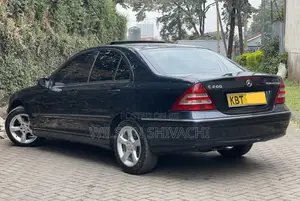 Mercedes-Benz C200 2005 Black