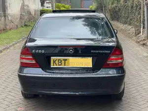 Mercedes-Benz C200 2005 Black