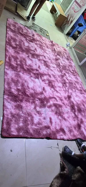 Make Your Floor Part of Your Comfort Story With 7 by 10 Fluffy Carpet