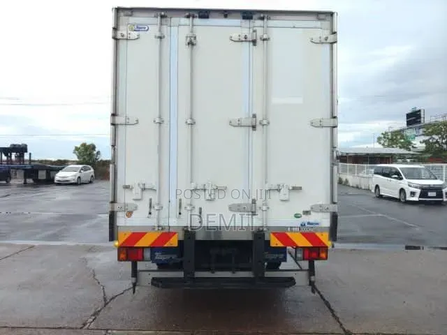 Isuzu ELF Freezer Body 2020 Model