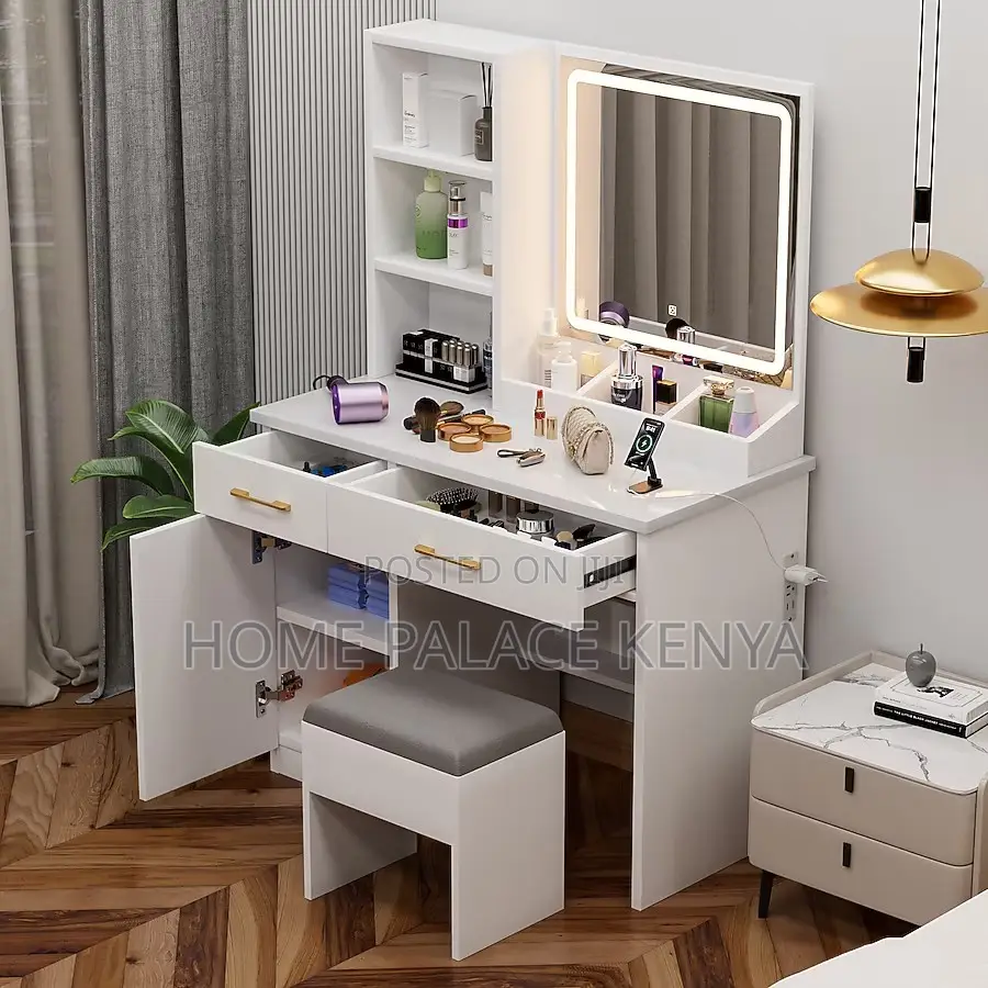 Dressing Table; Stylish Contemporary Dressing Table With Storage