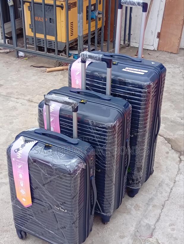 3-Piece Luggage Set – Durable Travel Suitcases With Modern Design