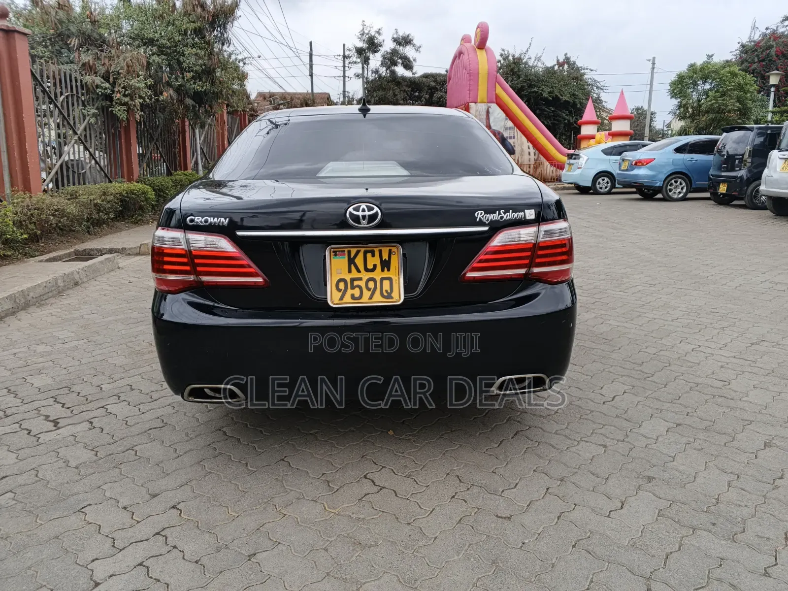 Toyota Crown 2013 Black