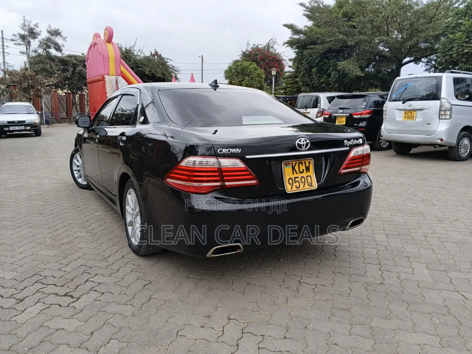 Toyota Crown 2013 Black