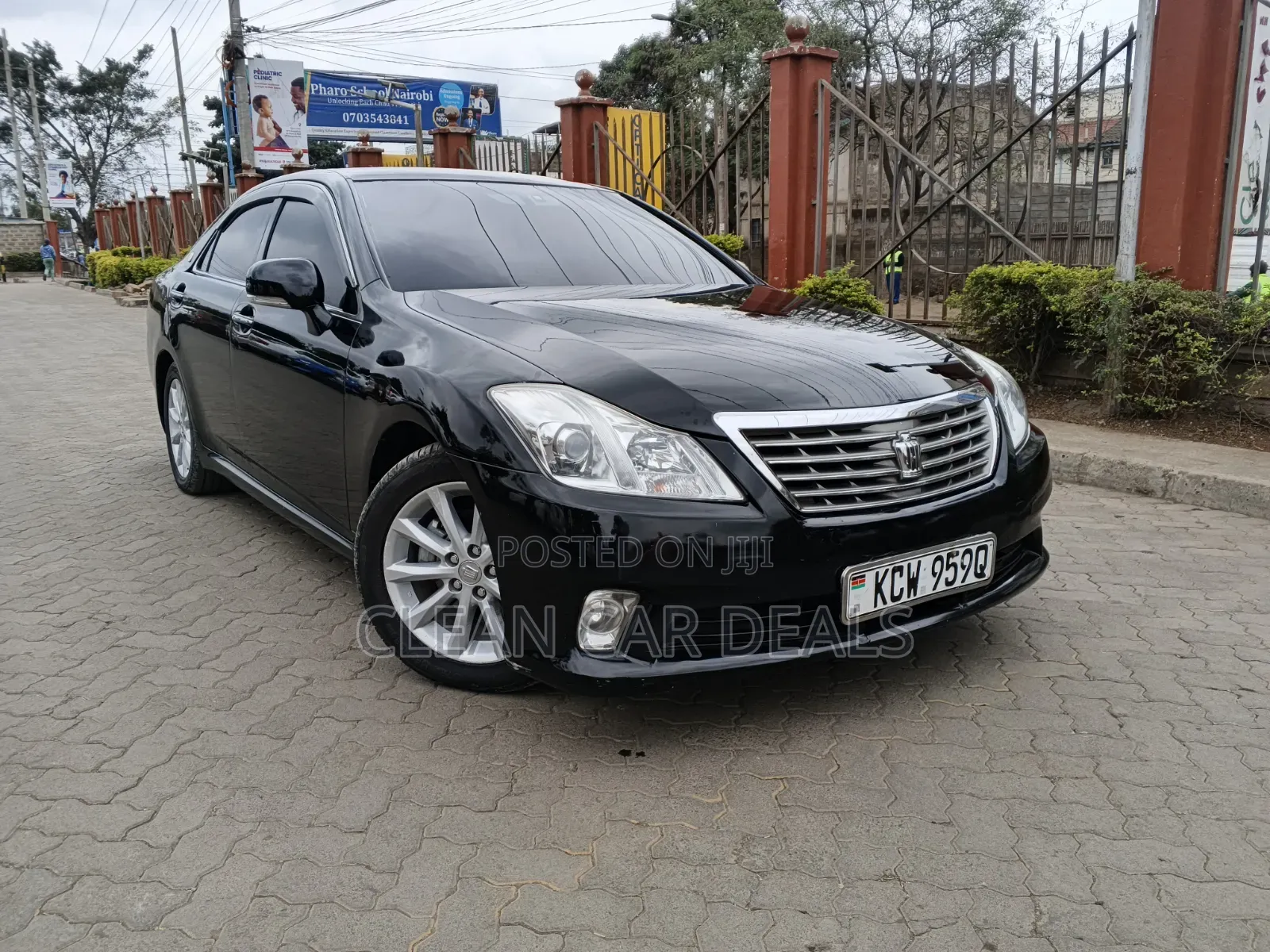 Toyota Crown 2013 Black