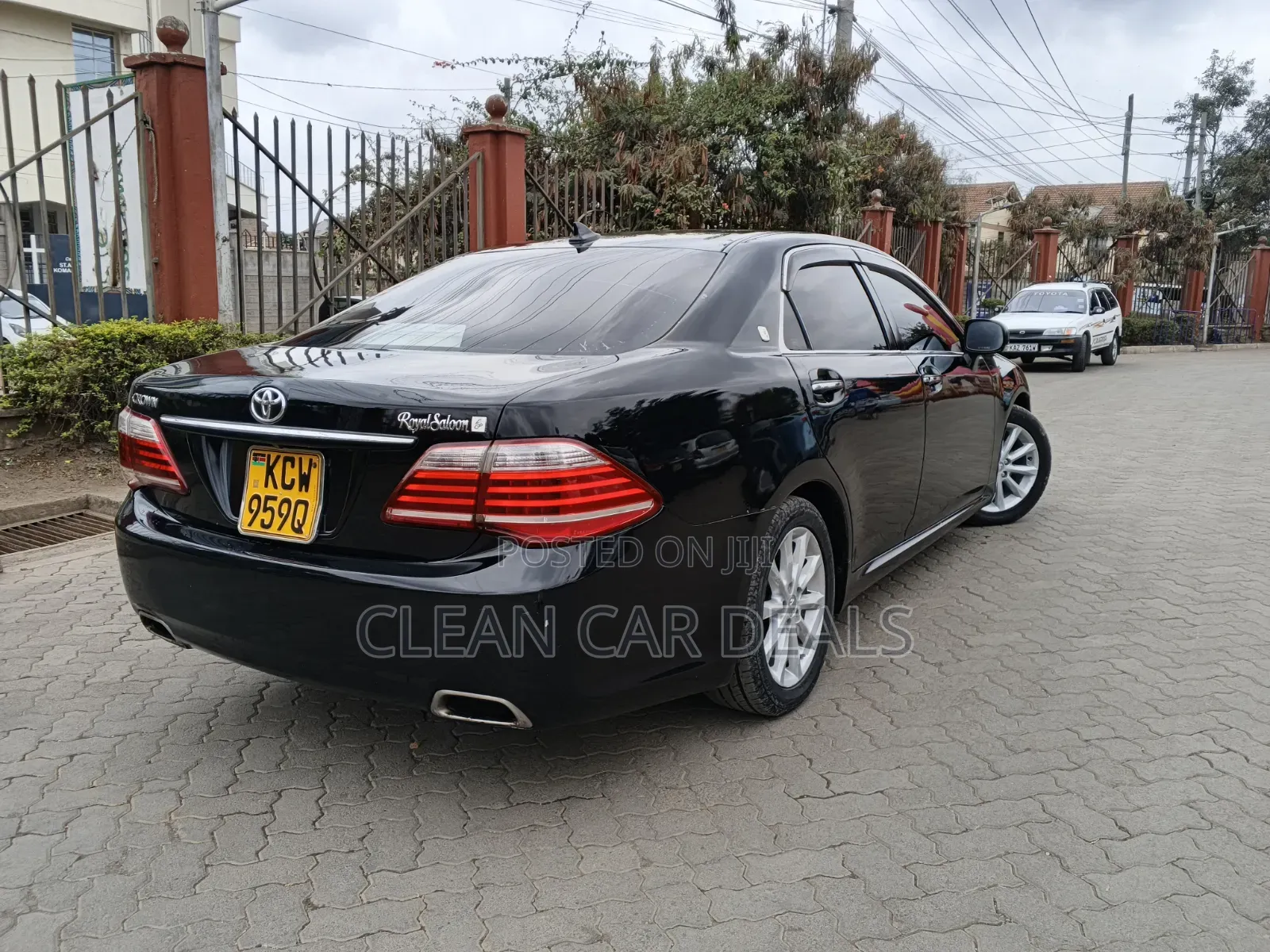 Toyota Crown 2013 Black