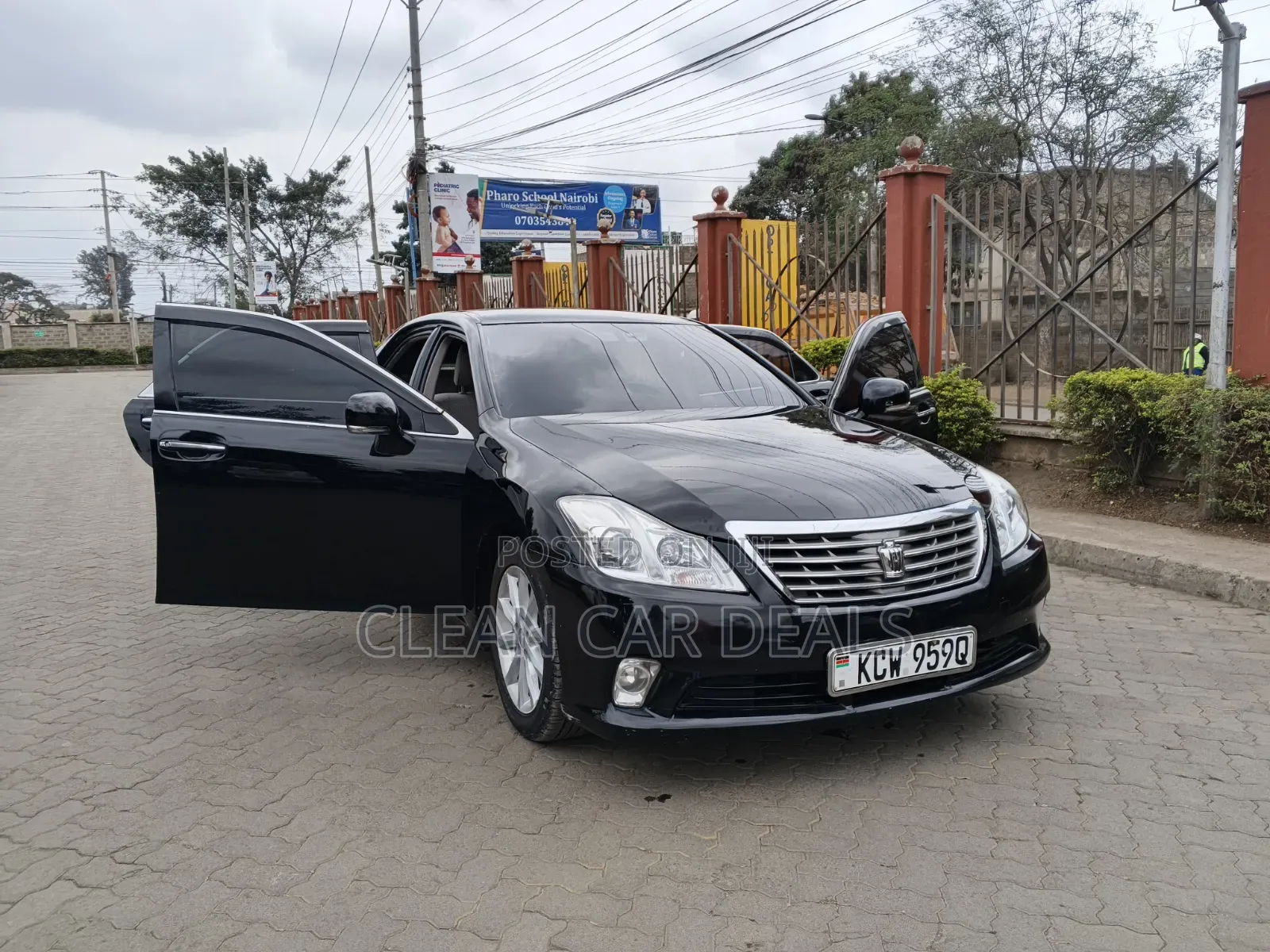 Toyota Crown 2013 Black
