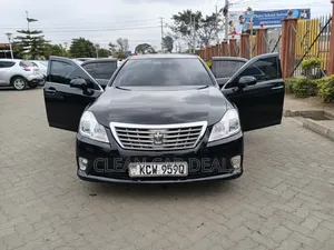 Toyota Crown 2013 Black