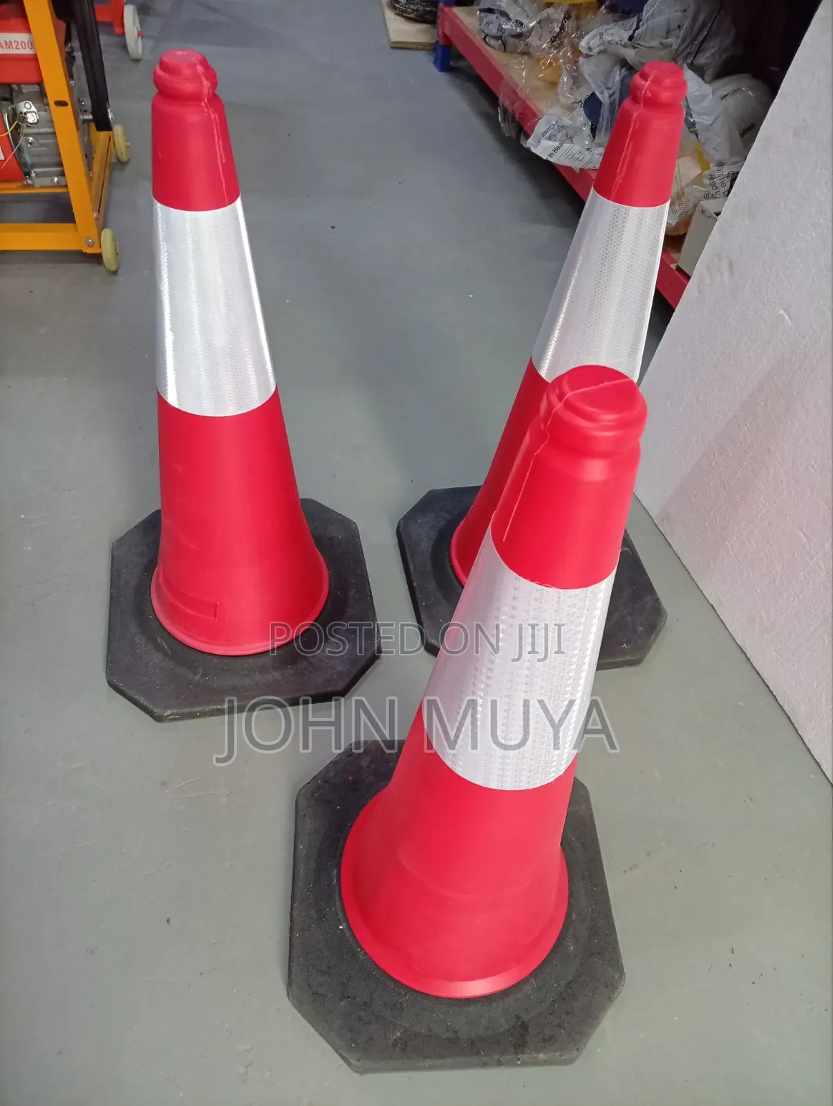 New Arrivals!! Heavy Duty Reflective Barricades Cones/Road Cones