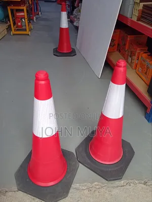 New Arrivals!! Heavy Duty Reflective Barricades Cones/Road Cones