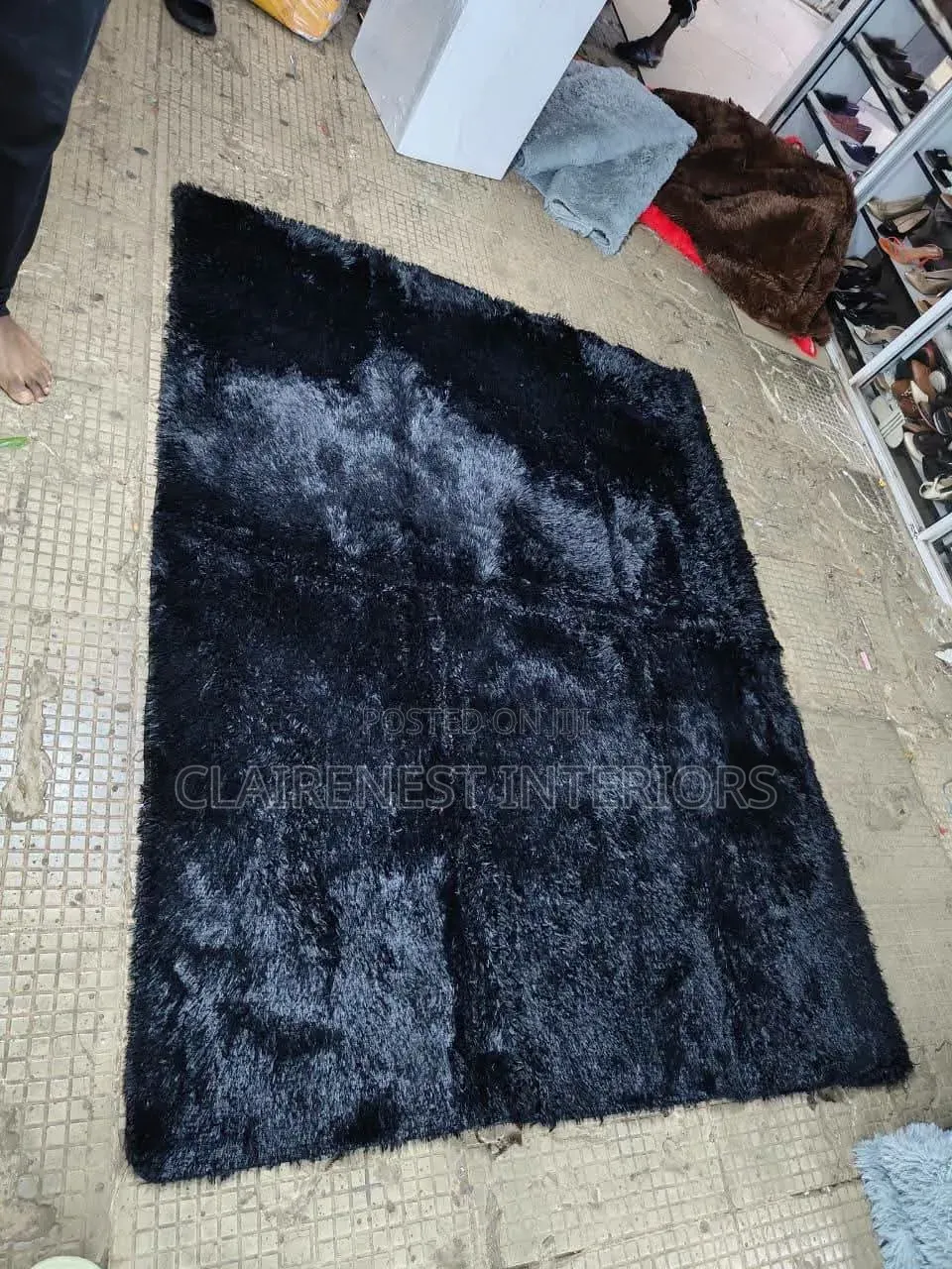 Add Instant Warmth to Your Room With Cute Fluffy Carpets