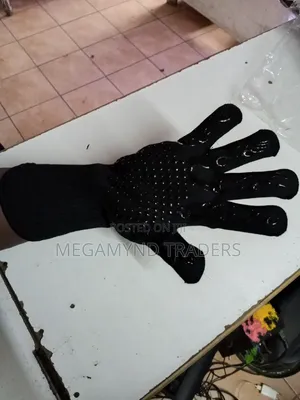 Barbecue Gloves Extremely Heat Resistant / Oven Glove