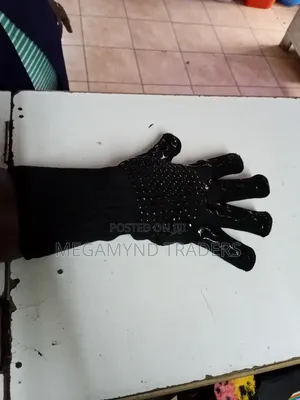 Barbecue Gloves Extremely Heat Resistant / Oven Glove