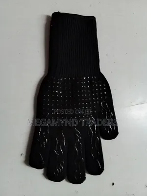 Barbecue Gloves Extremely Heat Resistant / Oven Glove