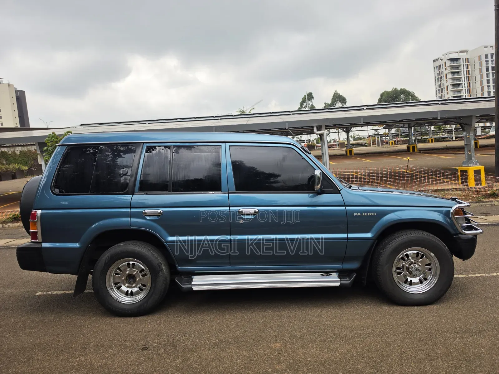 Mitsubishi Pajero 1995 Blue