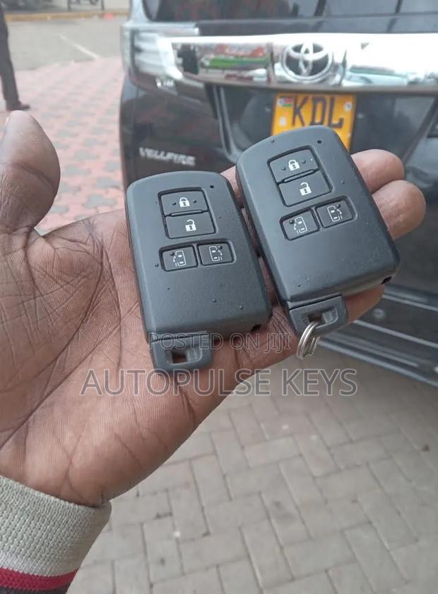 Toyota,Vellfire,Alphard ,Sienta Key Duplication