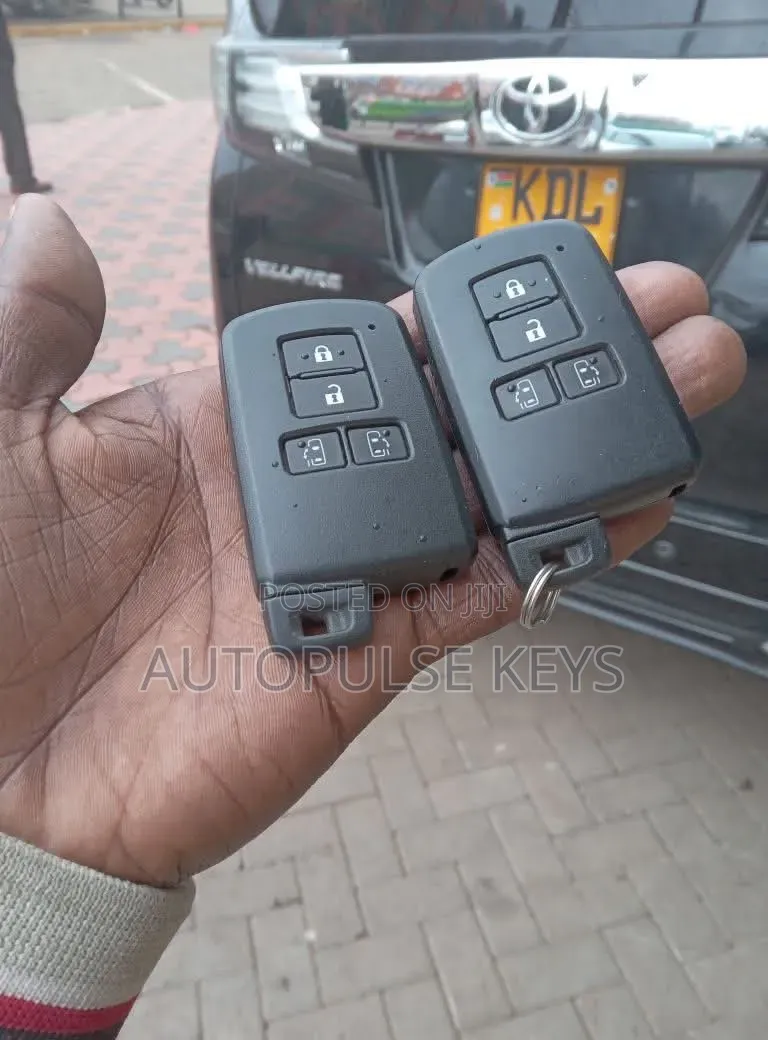 Toyota,Vellfire,Alphard ,Sienta Key Duplication