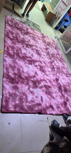 Soft Carpet for Peaceful Evenings 7 by 8 Fluffy Carpet