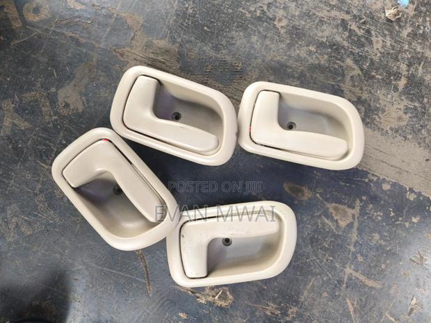 Toyota 110 Inner Door Handles Available