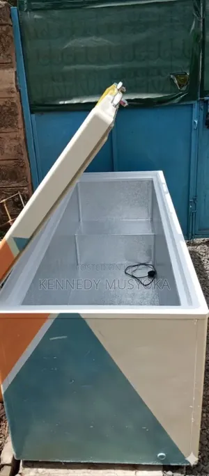 800 Litres EX UK Deep Freezer.