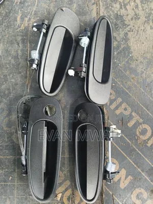 Toyota 102/100 Outer Door Handles Available
