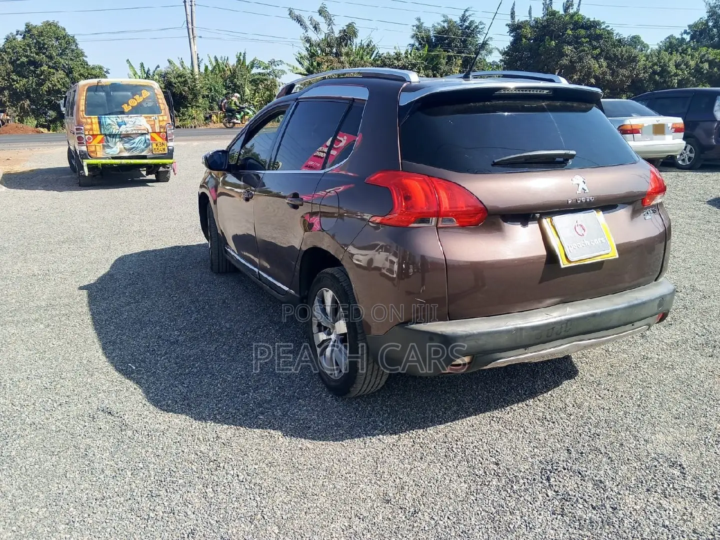 Peugeot 2008 2018 Brown