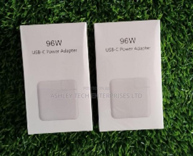 New Apple MacBook 96W USB-C Charger