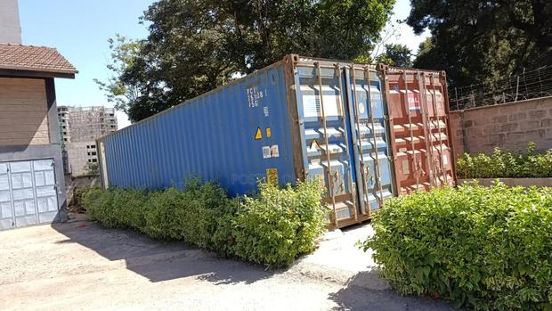 Containers - thumbnail 2