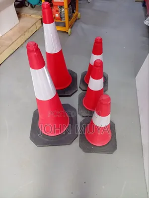 75cm Reflective Traffic Safety Cones