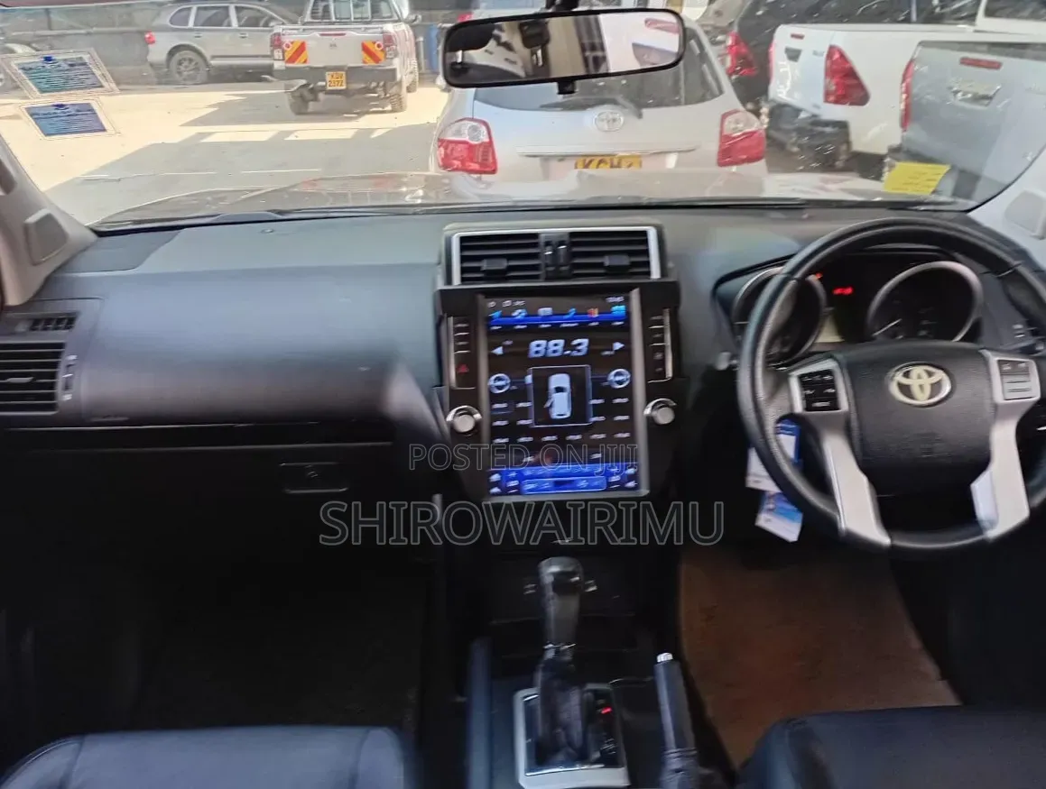Toyota Land Cruiser Prado 2017 Black