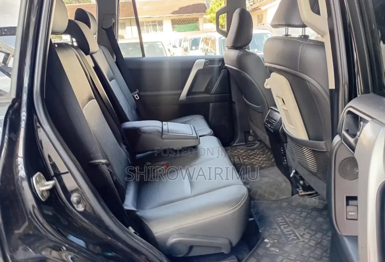 Toyota Land Cruiser Prado 2017 Black