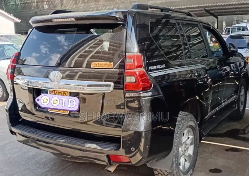Toyota Land Cruiser Prado 2017 Black