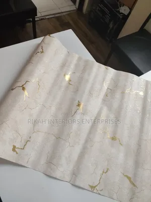 White and Gold Details Wallpapers for Your Walls Transformation
