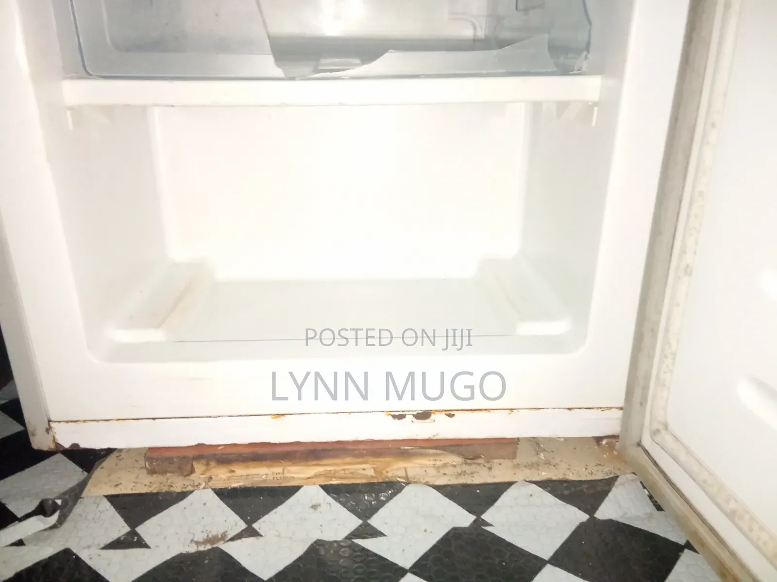 Used Newmatic Built in Fridge+, Model F4 309s).