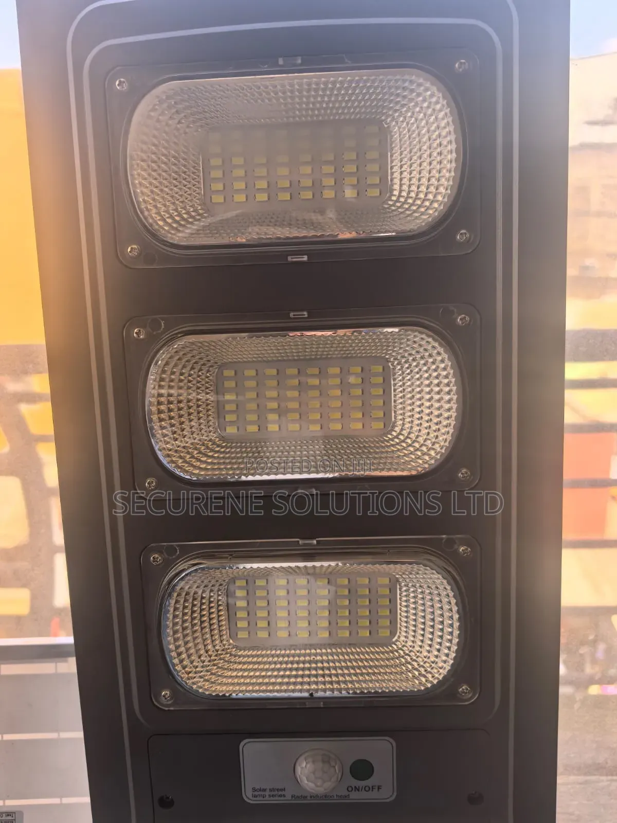 Kindway 300W Integrated LED Solar Street Light