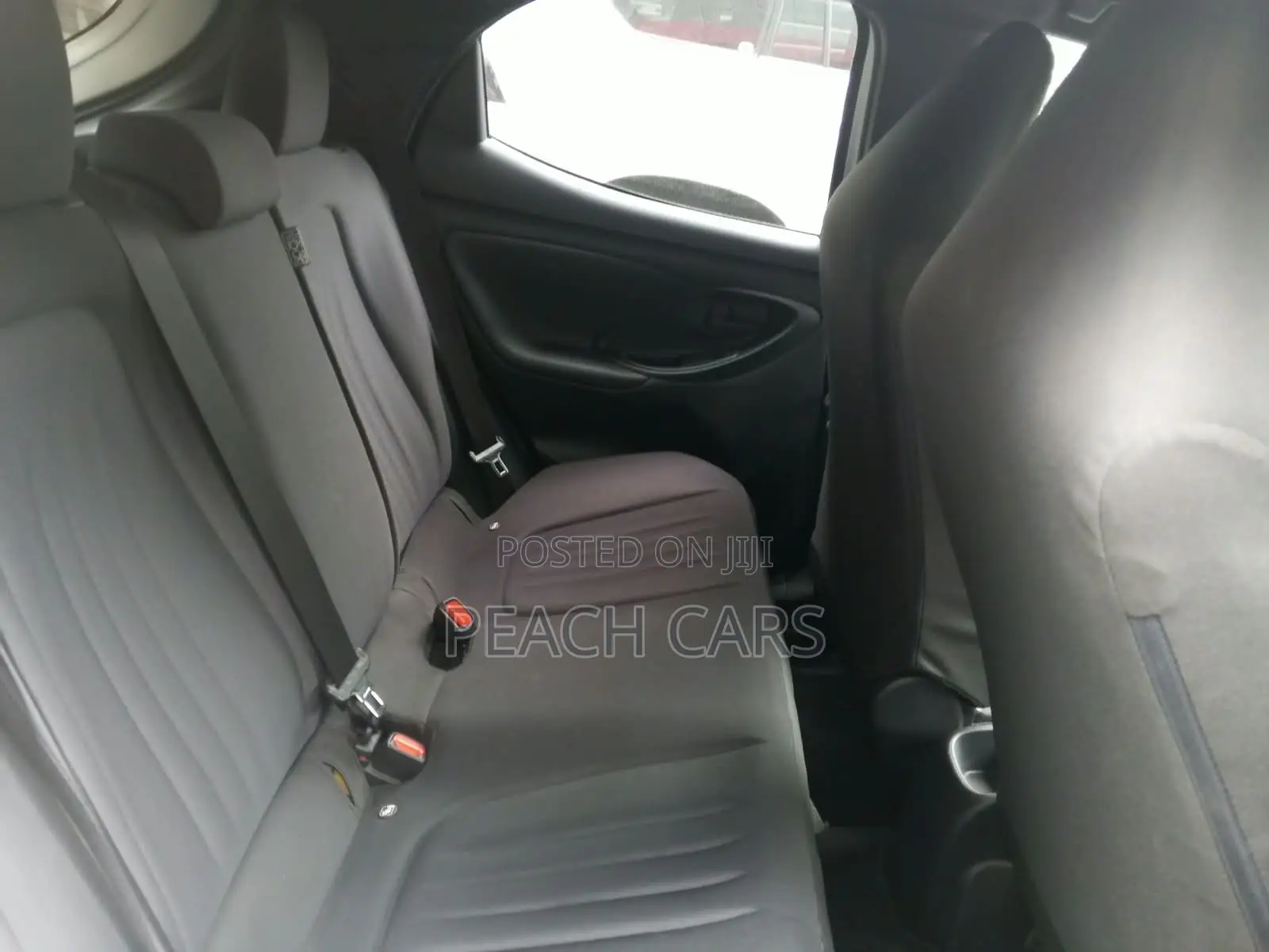 Toyota Yaris 2020 White